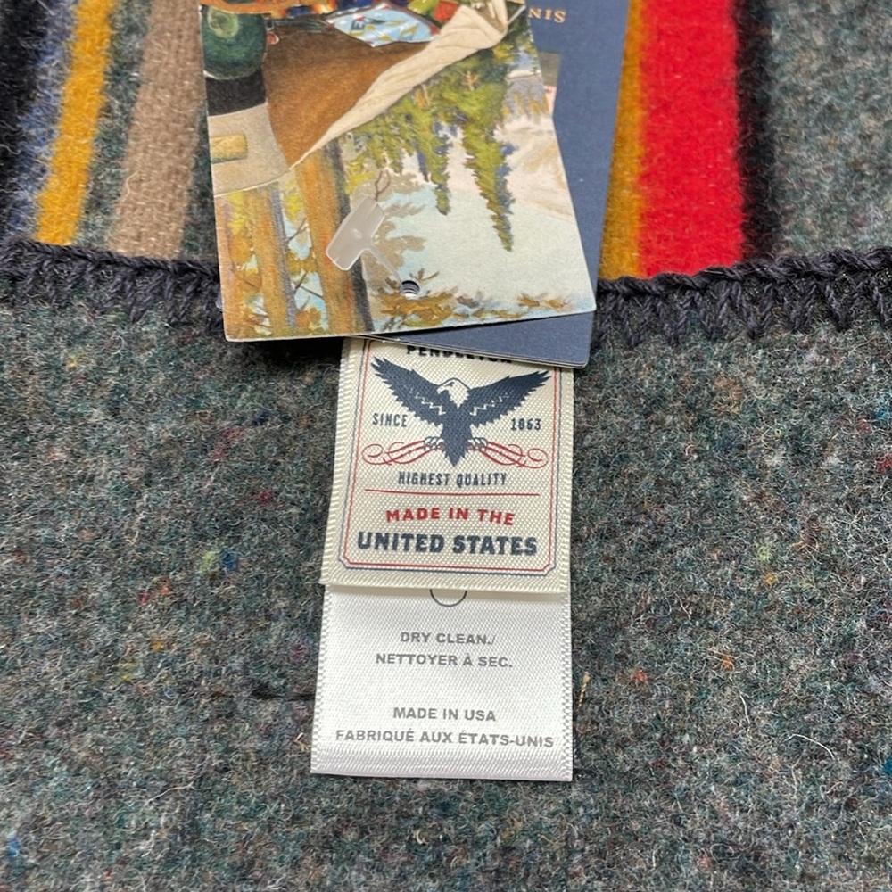 Pendleton Yakima Camp Blanket - Picture 4 of 6